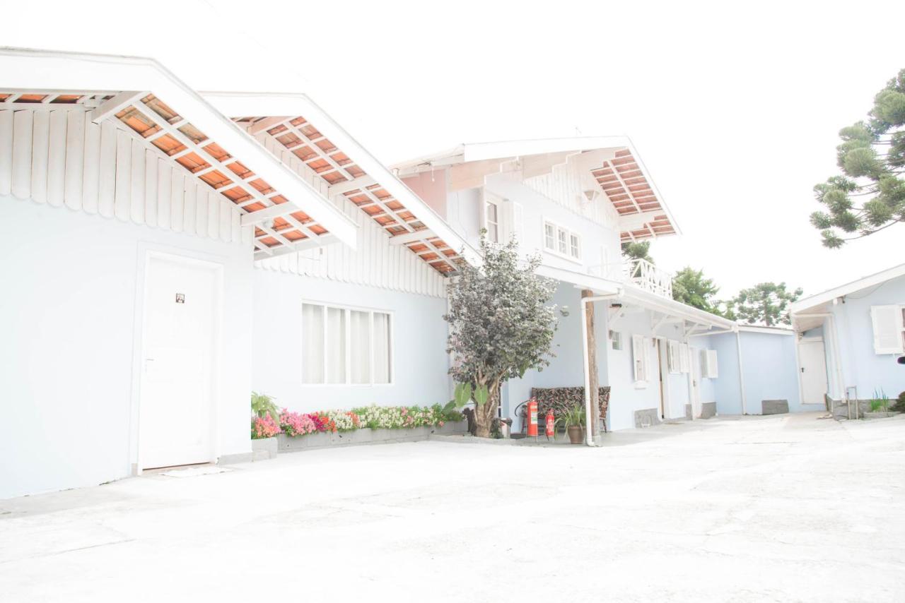 Fm - Vila Capivari Pensão 3*