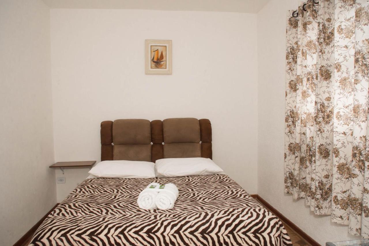 Fm - Vila Capivari Pensão 3*